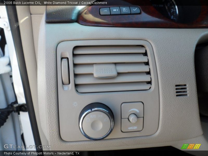 White Diamond Tricoat / Cocoa/Cashmere 2008 Buick Lucerne CXL
