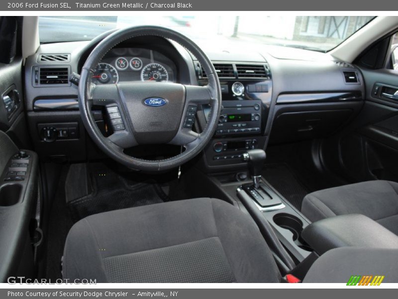 Dashboard of 2006 Fusion SEL