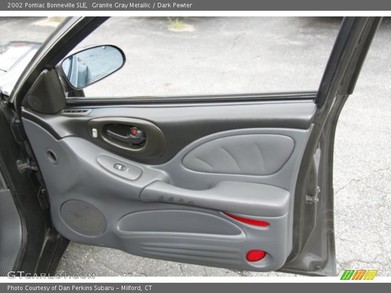 Door Panel of 2002 Bonneville SLE