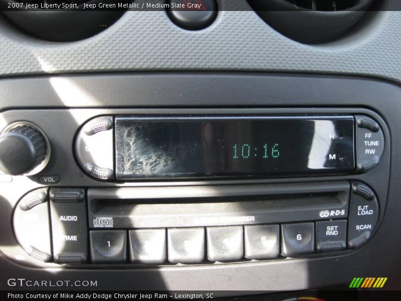 Jeep Green Metallic / Medium Slate Gray 2007 Jeep Liberty Sport