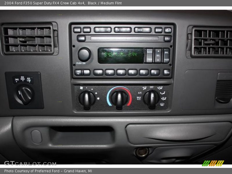 Black / Medium Flint 2004 Ford F350 Super Duty FX4 Crew Cab 4x4