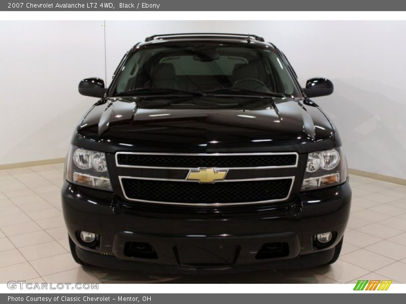 Black / Ebony 2007 Chevrolet Avalanche LTZ 4WD