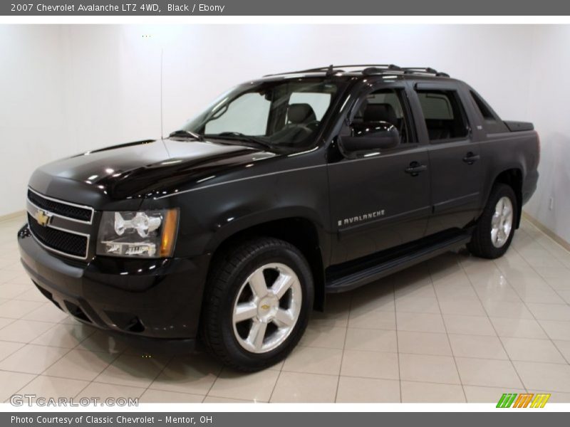 Black / Ebony 2007 Chevrolet Avalanche LTZ 4WD