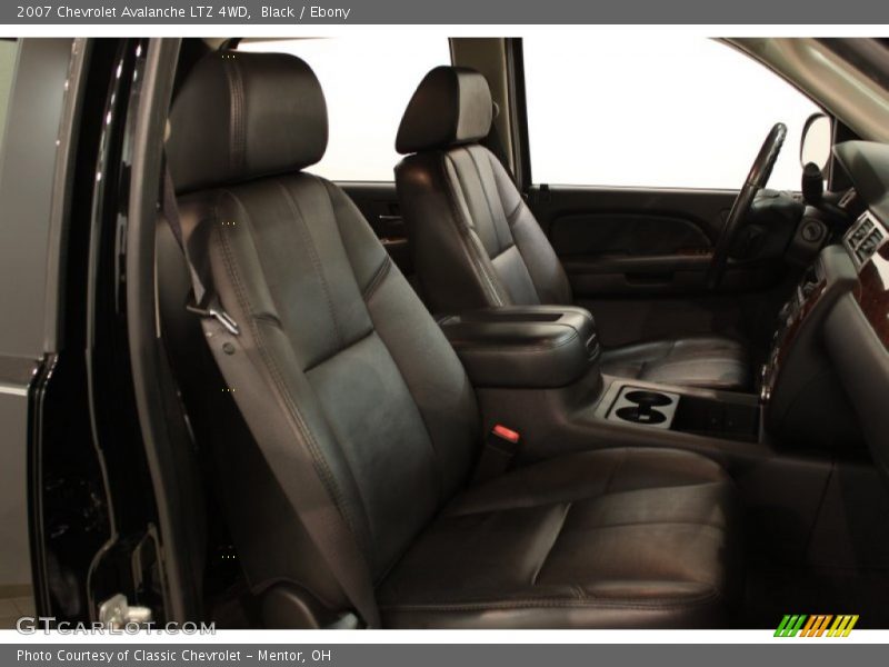 Black / Ebony 2007 Chevrolet Avalanche LTZ 4WD