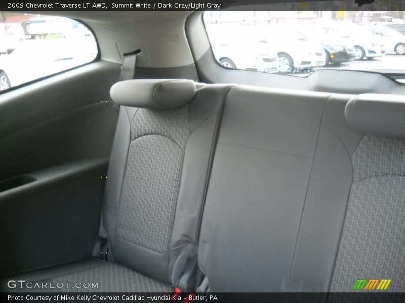 Summit White / Dark Gray/Light Gray 2009 Chevrolet Traverse LT AWD