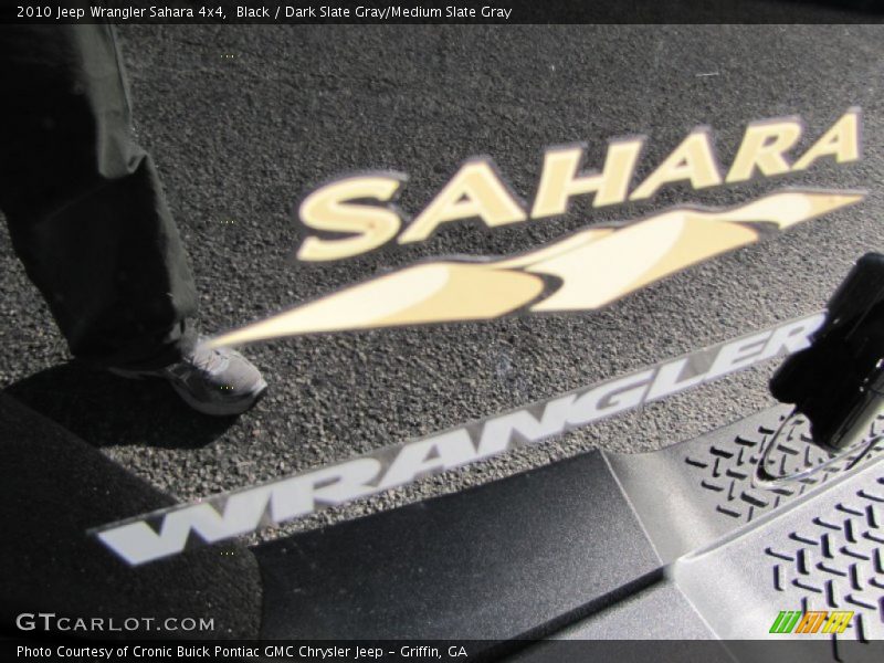 Black / Dark Slate Gray/Medium Slate Gray 2010 Jeep Wrangler Sahara 4x4
