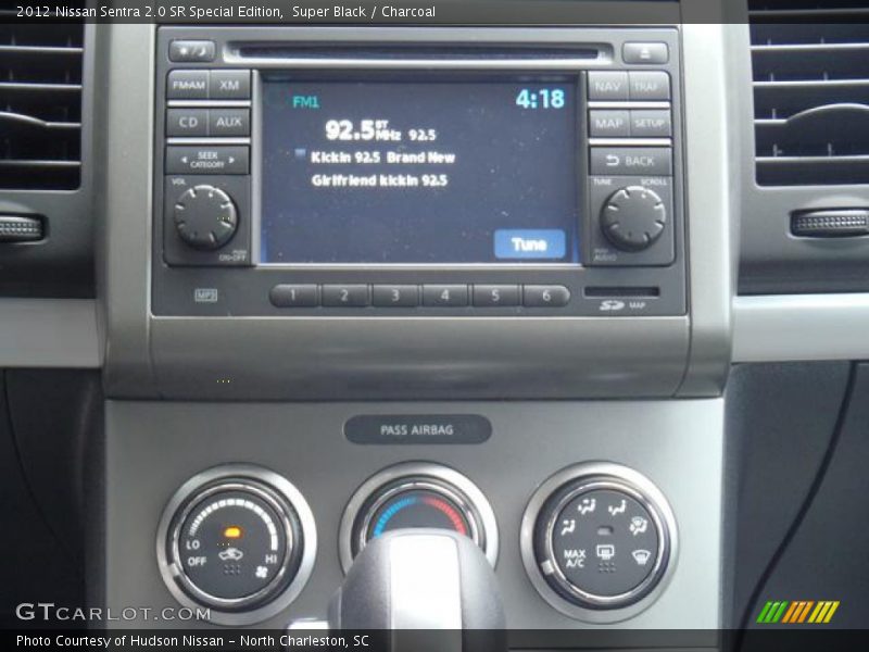 Super Black / Charcoal 2012 Nissan Sentra 2.0 SR Special Edition