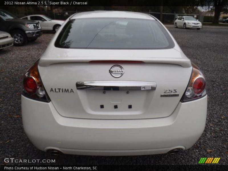 Super Black / Charcoal 2012 Nissan Altima 2.5 S