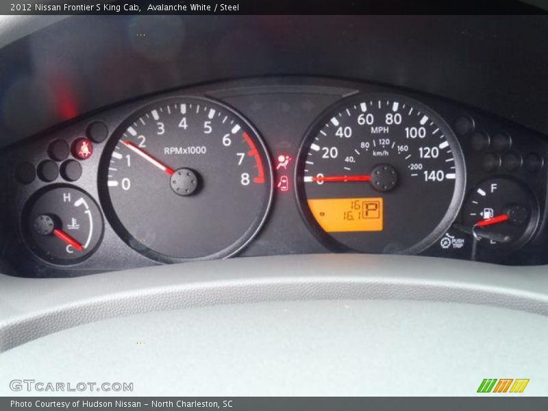 Avalanche White / Steel 2012 Nissan Frontier S King Cab