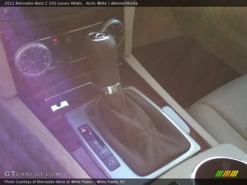 Arctic White / Almond/Mocha 2011 Mercedes-Benz C 300 Luxury 4Matic