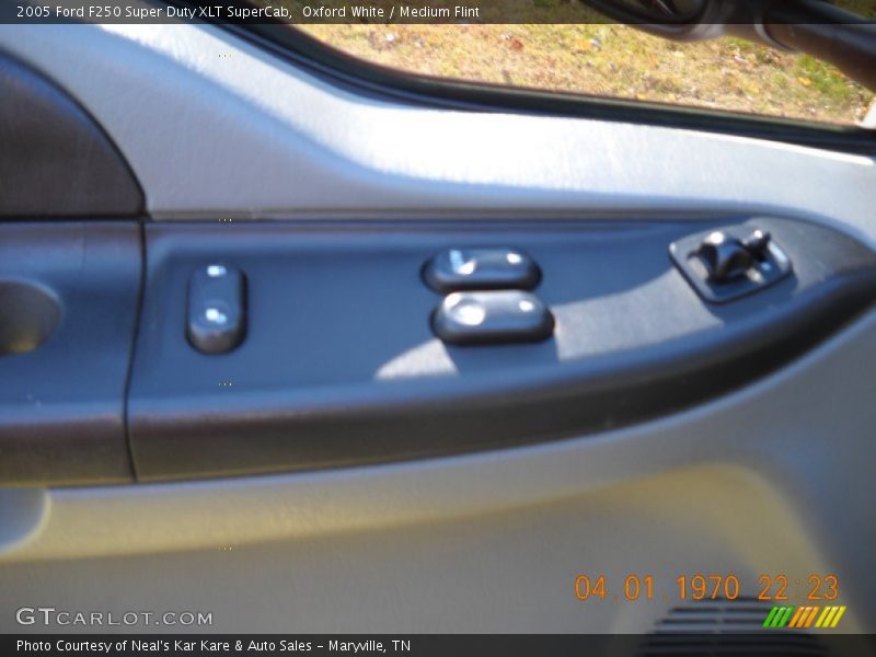 Oxford White / Medium Flint 2005 Ford F250 Super Duty XLT SuperCab