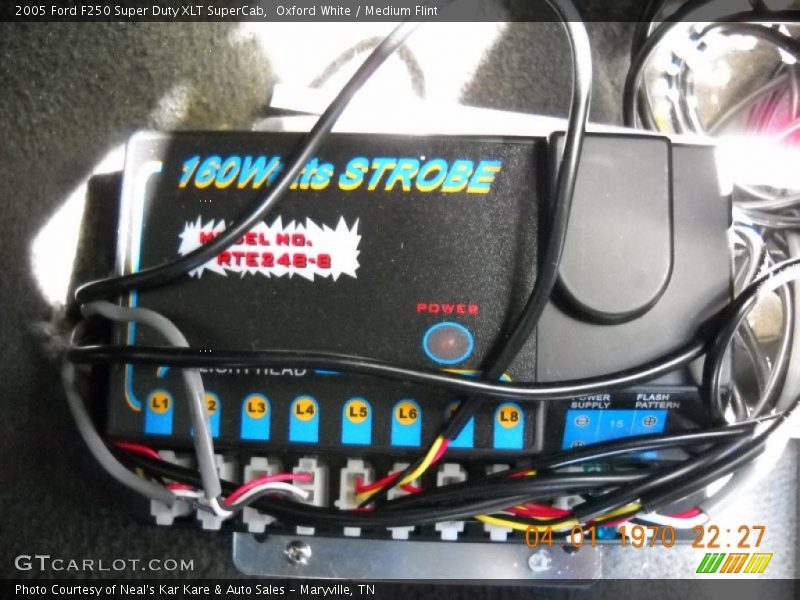 Oxford White / Medium Flint 2005 Ford F250 Super Duty XLT SuperCab