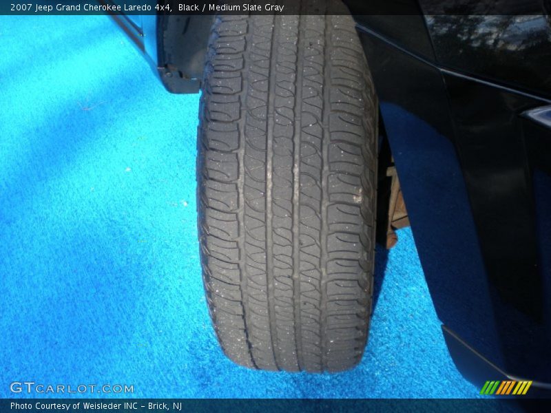 Black / Medium Slate Gray 2007 Jeep Grand Cherokee Laredo 4x4