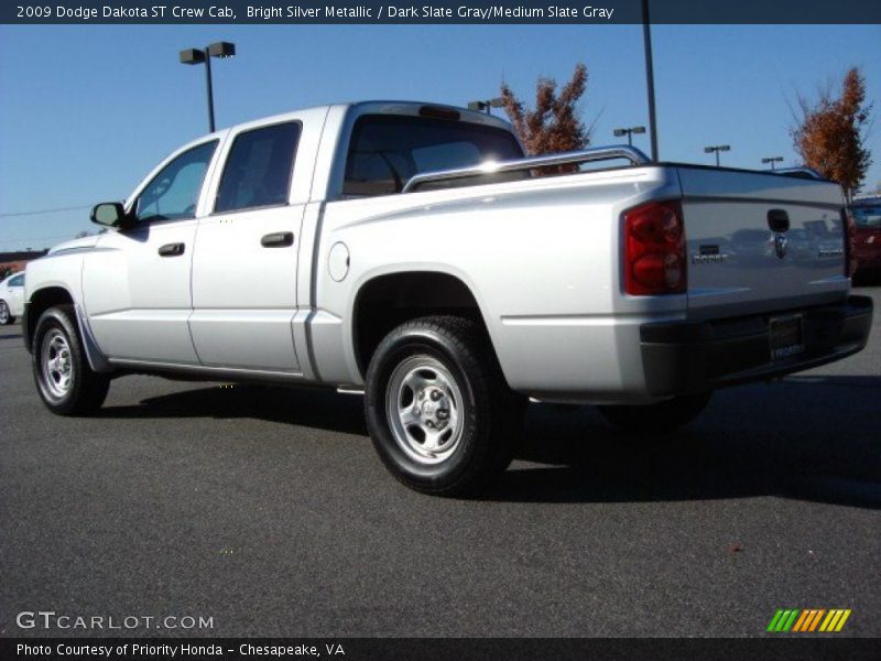 Bright Silver Metallic / Dark Slate Gray/Medium Slate Gray 2009 Dodge Dakota ST Crew Cab
