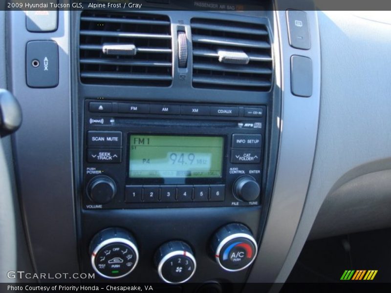 Alpine Frost / Gray 2009 Hyundai Tucson GLS