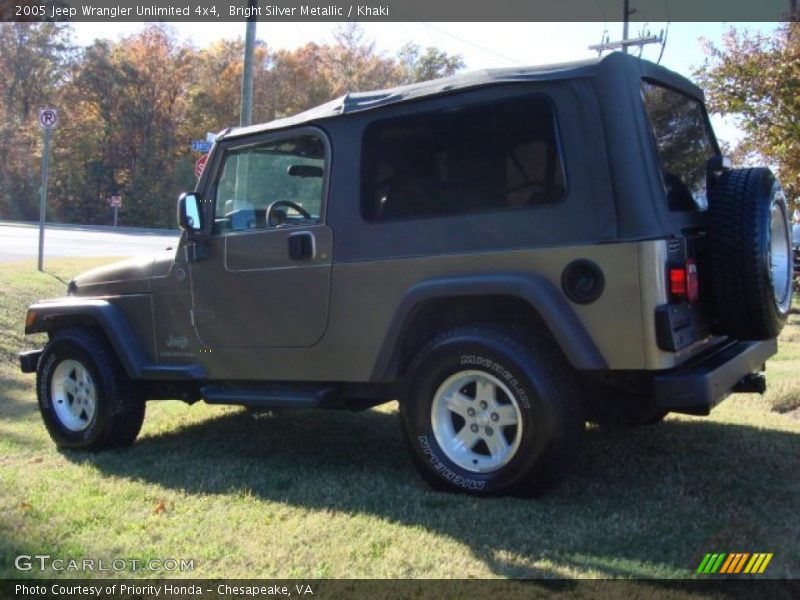 Bright Silver Metallic / Khaki 2005 Jeep Wrangler Unlimited 4x4