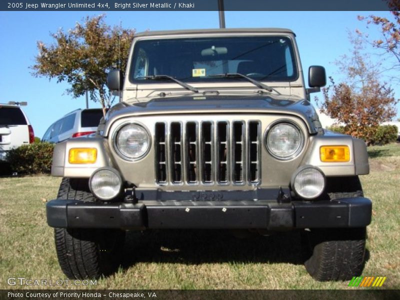 Bright Silver Metallic / Khaki 2005 Jeep Wrangler Unlimited 4x4