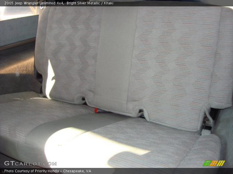 Bright Silver Metallic / Khaki 2005 Jeep Wrangler Unlimited 4x4