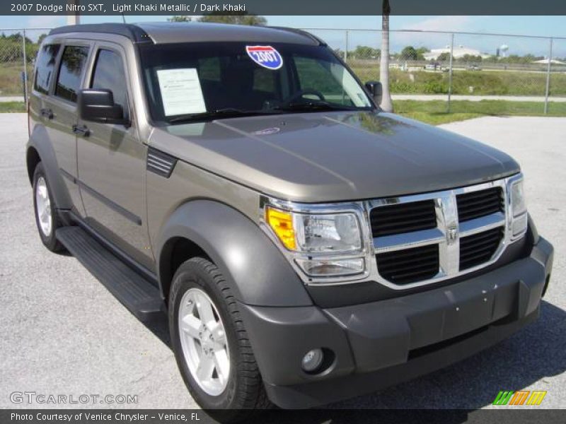 Light Khaki Metallic / Dark Khaki 2007 Dodge Nitro SXT