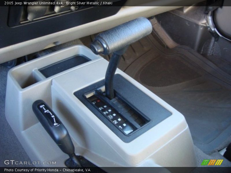 Bright Silver Metallic / Khaki 2005 Jeep Wrangler Unlimited 4x4