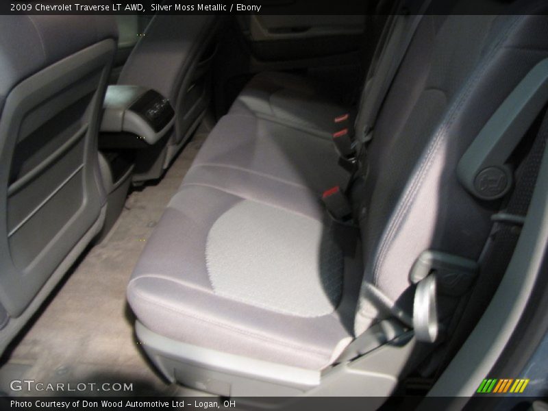 Silver Moss Metallic / Ebony 2009 Chevrolet Traverse LT AWD