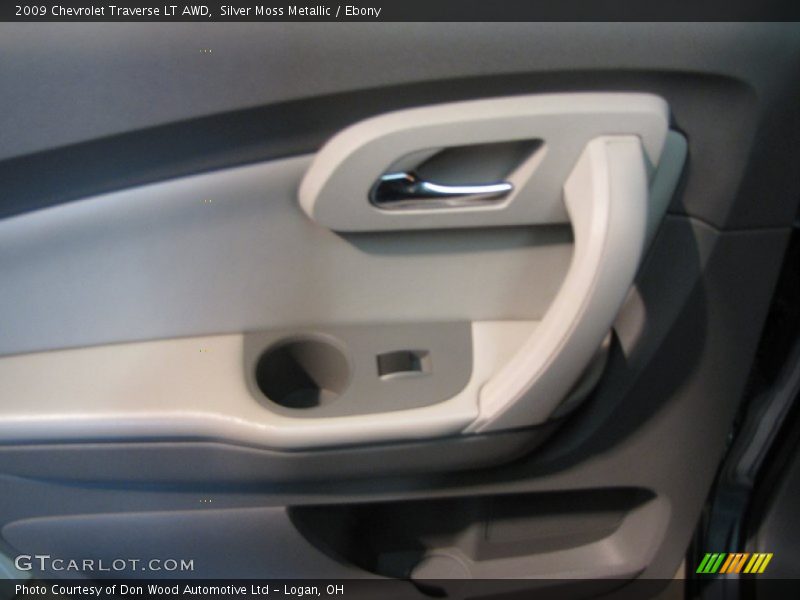 Silver Moss Metallic / Ebony 2009 Chevrolet Traverse LT AWD