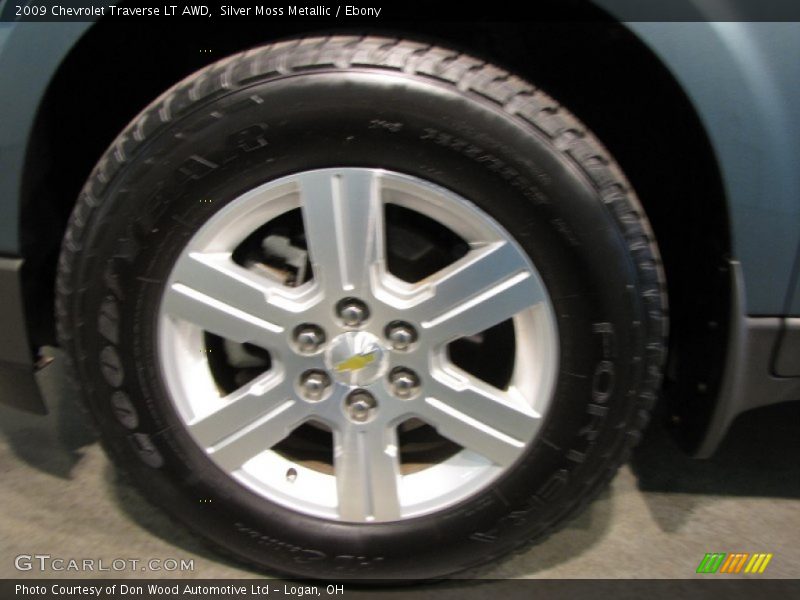 Silver Moss Metallic / Ebony 2009 Chevrolet Traverse LT AWD