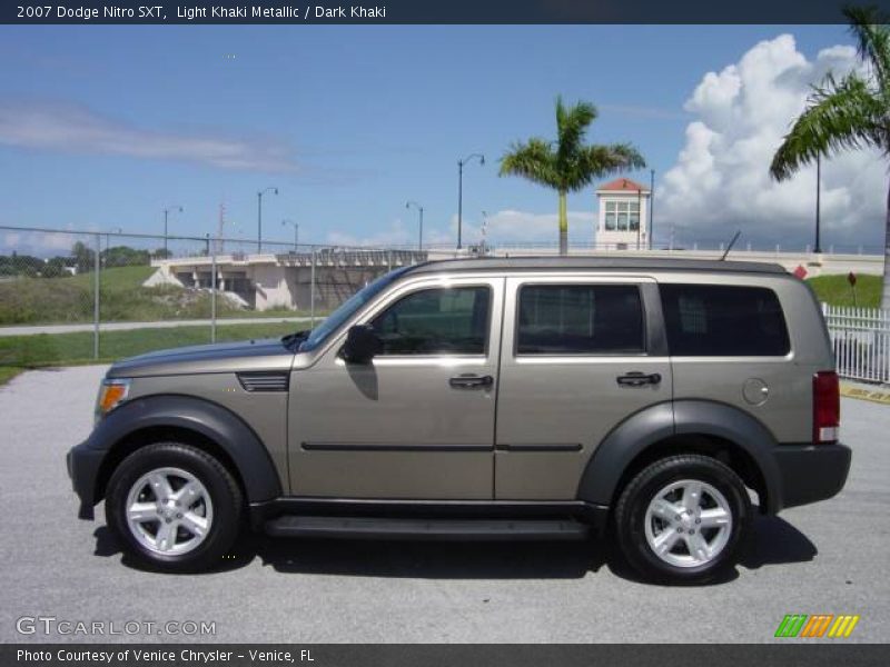 Light Khaki Metallic / Dark Khaki 2007 Dodge Nitro SXT