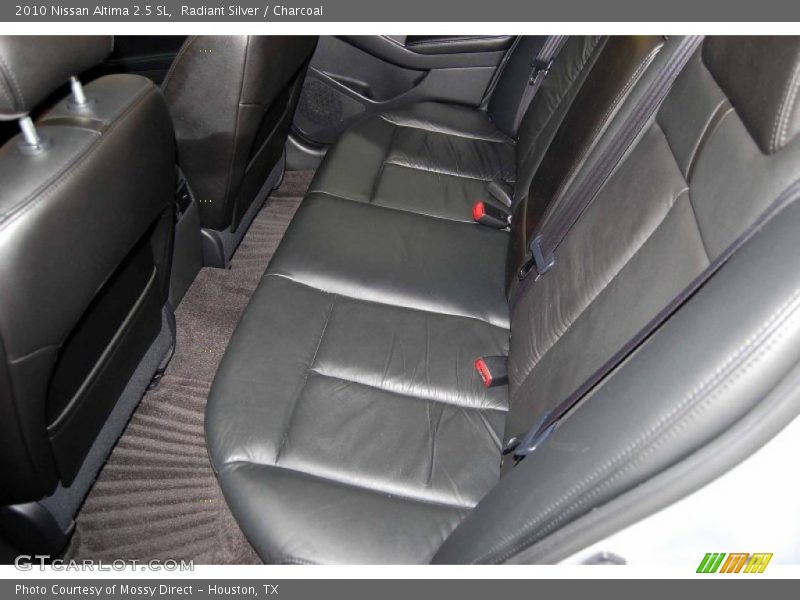 Radiant Silver / Charcoal 2010 Nissan Altima 2.5 SL