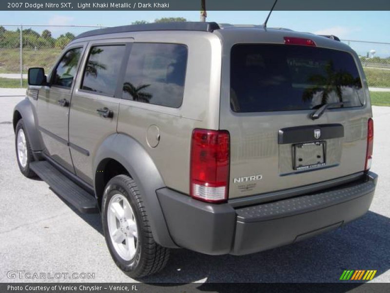 Light Khaki Metallic / Dark Khaki 2007 Dodge Nitro SXT