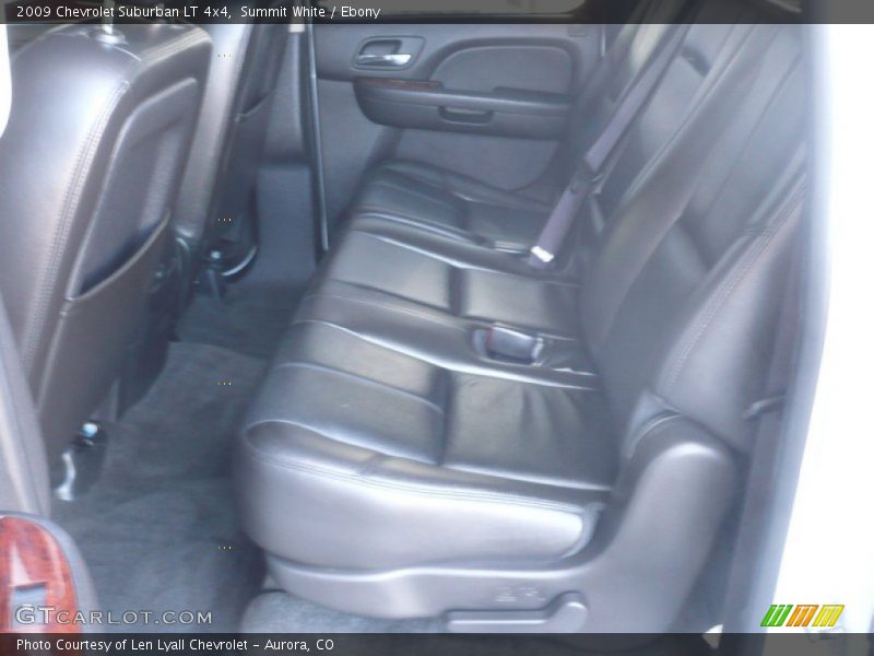Summit White / Ebony 2009 Chevrolet Suburban LT 4x4