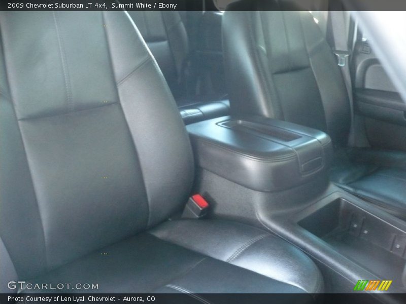 Summit White / Ebony 2009 Chevrolet Suburban LT 4x4