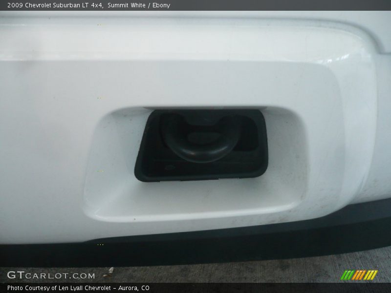 Summit White / Ebony 2009 Chevrolet Suburban LT 4x4