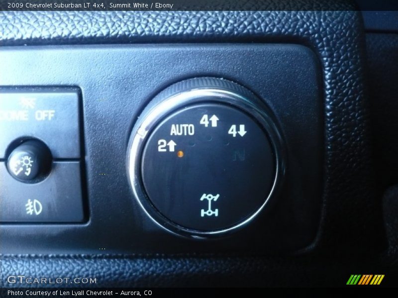 Summit White / Ebony 2009 Chevrolet Suburban LT 4x4