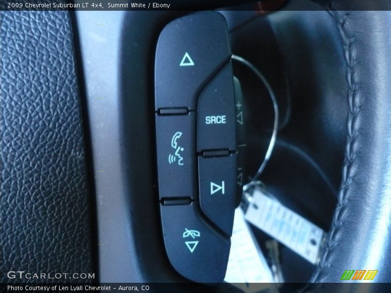 Summit White / Ebony 2009 Chevrolet Suburban LT 4x4
