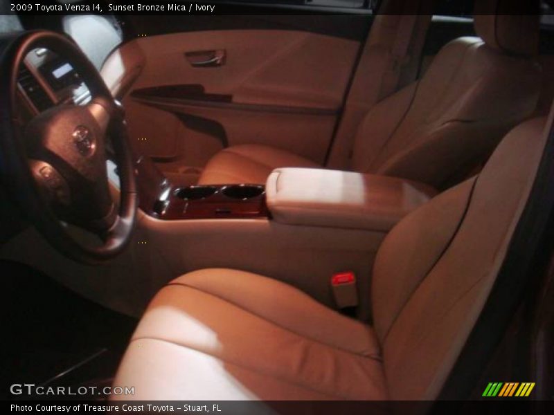 Sunset Bronze Mica / Ivory 2009 Toyota Venza I4