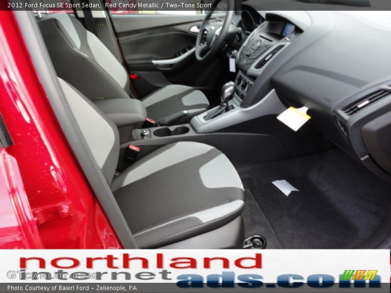 Red Candy Metallic / Two-Tone Sport 2012 Ford Focus SE Sport Sedan