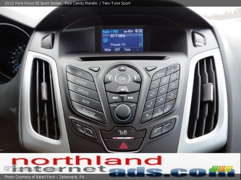 Red Candy Metallic / Two-Tone Sport 2012 Ford Focus SE Sport Sedan