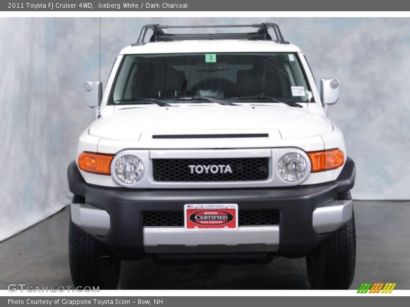 Iceberg White / Dark Charcoal 2011 Toyota FJ Cruiser 4WD