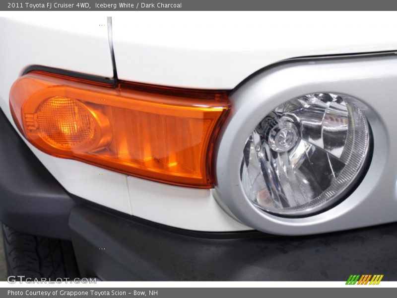 Iceberg White / Dark Charcoal 2011 Toyota FJ Cruiser 4WD