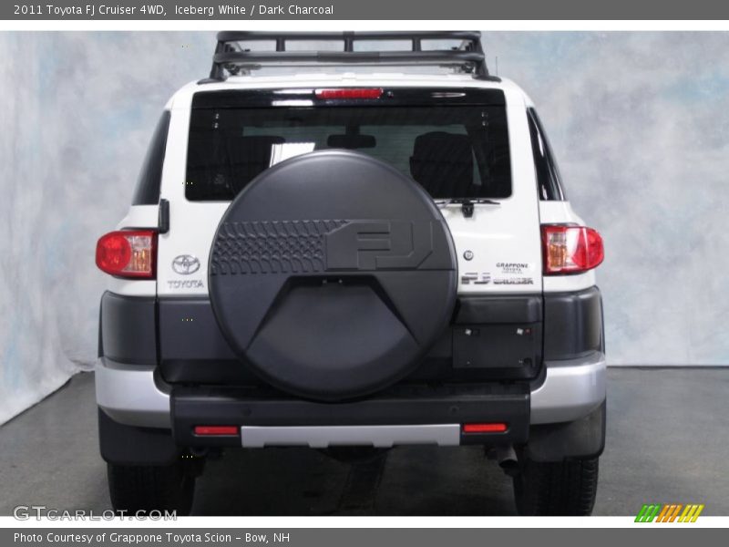 Iceberg White / Dark Charcoal 2011 Toyota FJ Cruiser 4WD