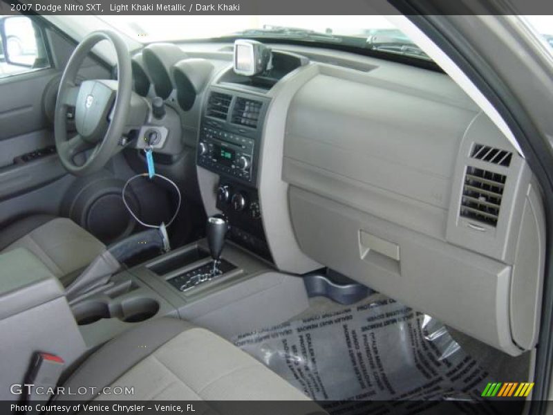 Light Khaki Metallic / Dark Khaki 2007 Dodge Nitro SXT