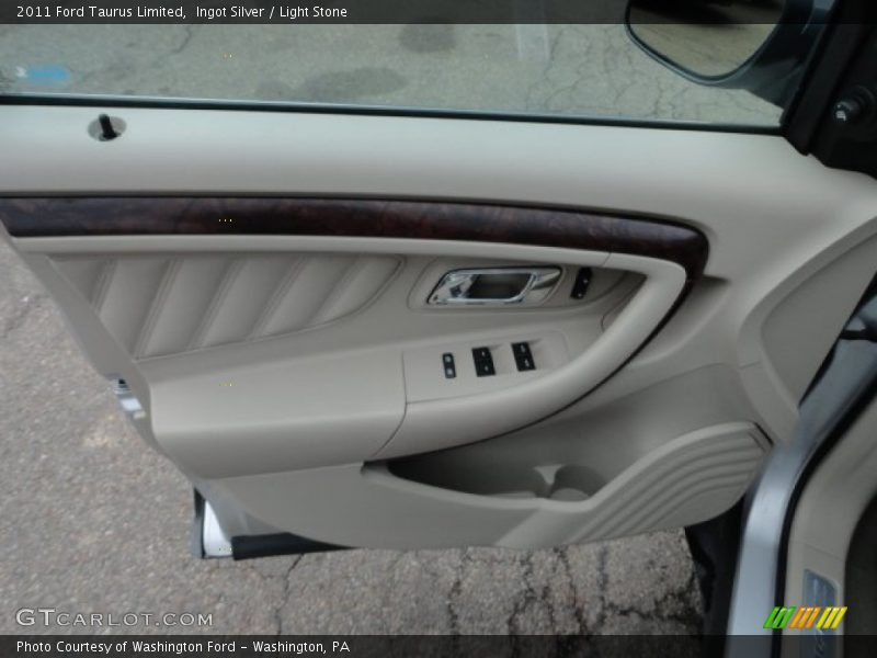 Ingot Silver / Light Stone 2011 Ford Taurus Limited