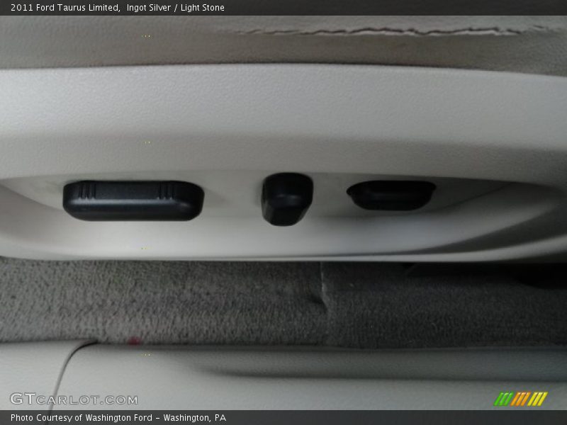 Ingot Silver / Light Stone 2011 Ford Taurus Limited