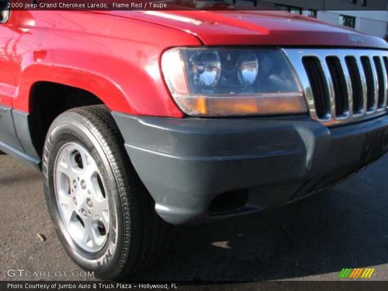 Flame Red / Taupe 2000 Jeep Grand Cherokee Laredo