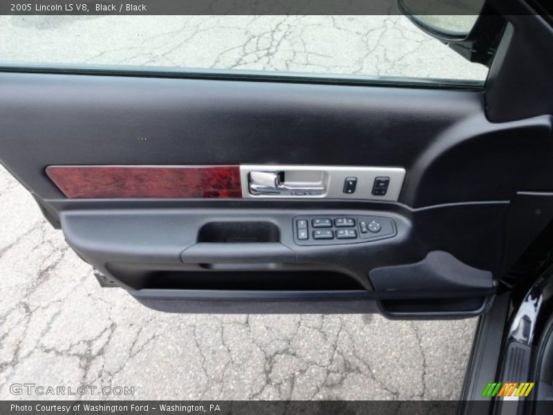 Black / Black 2005 Lincoln LS V8