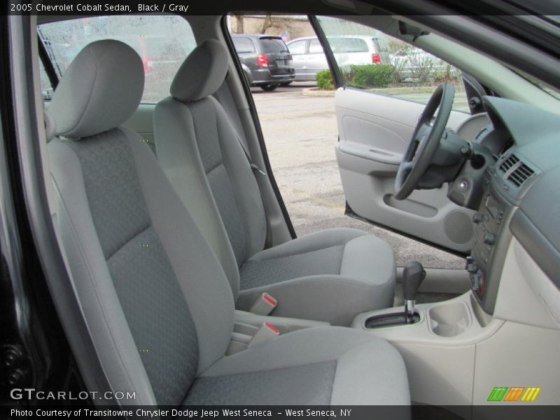 Black / Gray 2005 Chevrolet Cobalt Sedan