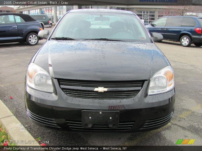 Black / Gray 2005 Chevrolet Cobalt Sedan