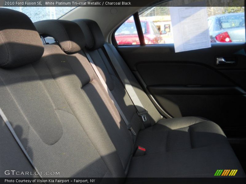 White Platinum Tri-coat Metallic / Charcoal Black 2010 Ford Fusion SE