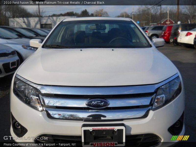 White Platinum Tri-coat Metallic / Charcoal Black 2010 Ford Fusion SE